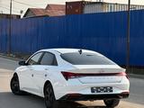 Hyundai Elantra 2022 года за 9 950 000 тг. в Алматы – фото 4