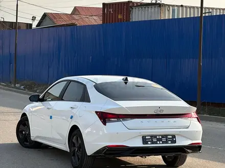 Hyundai Elantra 2022 годаүшін9 950 000 тг. в Алматы – фото 4