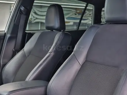 Toyota RAV4 Prestige 2016 года за 9 890 000 тг. в Алматы – фото 14