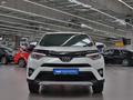 Toyota RAV4 Prestige 2016 года за 9 890 000 тг. в Алматы – фото 2