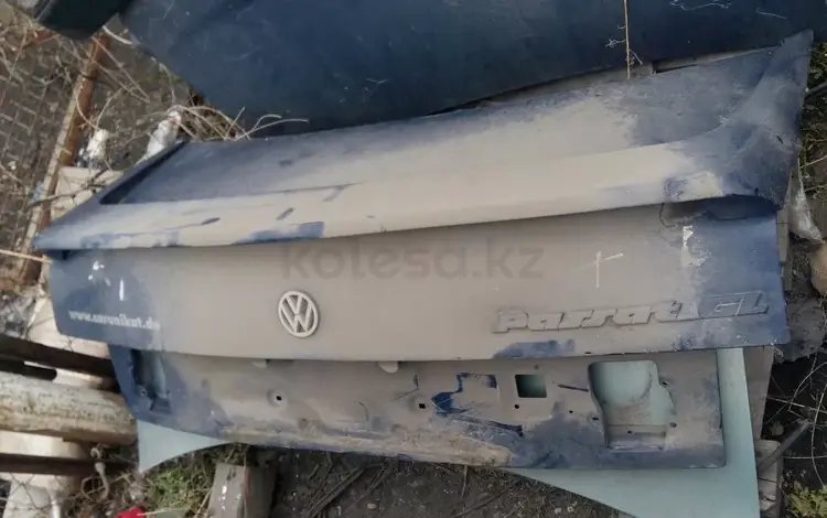 Крышка багажника Фольксваген Пассат б3 седан Volkswagen Passat b3 за 16 500 тг. в Семей