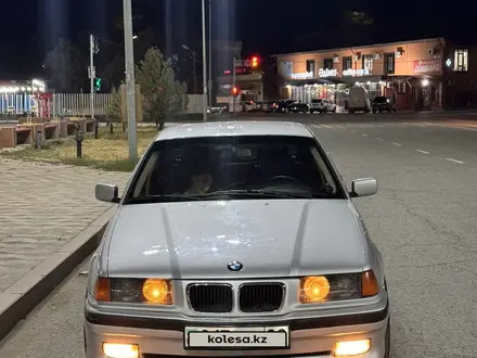 BMW 328 1993 года за 2 350 000 тг. в Шу – фото 2