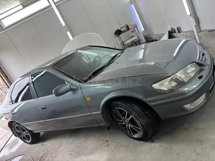 Toyota Camry 2001 года за 3 100 000 тг. в Шымкент – фото 4