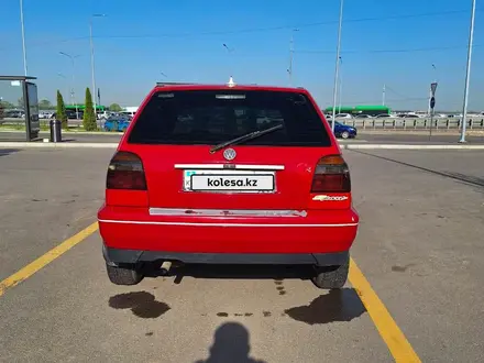 Volkswagen Golf 1995 года за 1 390 000 тг. в Алматы – фото 2