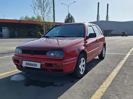 Volkswagen Golf 1995 года за 1 390 000 тг. в Алматы
