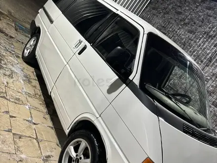 Volkswagen Transporter 1992 года за 3 200 000 тг. в Аксу – фото 4