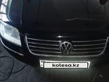 Volkswagen Passat 2005 годаүшін3 500 000 тг. в Алматы