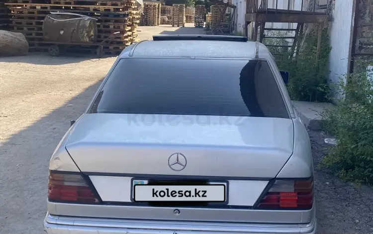 Mercedes-Benz E 300 1991 годаfor1 500 000 тг. в Алматы