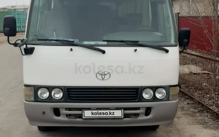 Toyota  Coaster 2006 годаfor9 500 000 тг. в Атырау