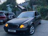 Mercedes-Benz C 180 2001 года за 1 770 000 тг. в Алматы – фото 4