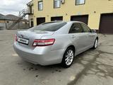 Toyota Camry 2011 годаfor6 400 000 тг. в Атырау – фото 5