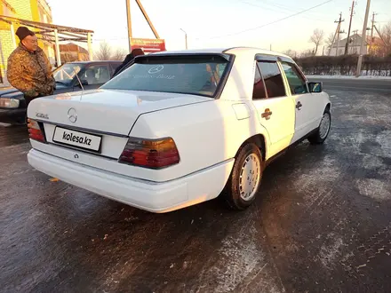 Mercedes-Benz E 230 1988 года за 1 700 000 тг. в Семей – фото 5