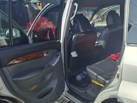 Toyota Land Cruiser Prado 2004 года за 8 200 000 тг. в Алматы – фото 3