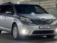 Toyota Sienna 2015 годаүшін13 500 000 тг. в Актау