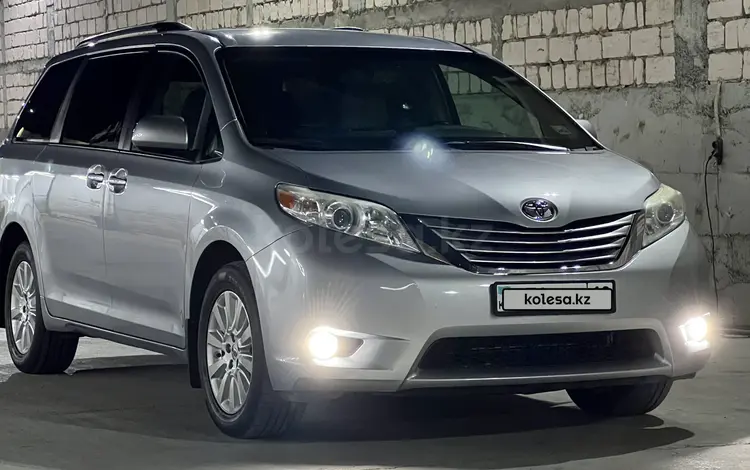 Toyota Sienna 2015 годаүшін13 500 000 тг. в Актау