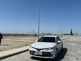 Toyota Camry 2018 года за 12 700 000 тг. в Алматы – фото 2