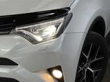Toyota RAV4 2019 года за 14 650 000 тг. в Шымкент – фото 3