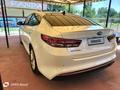 Kia Optima 2017 года за 6 000 000 тг. в Шымкент – фото 2