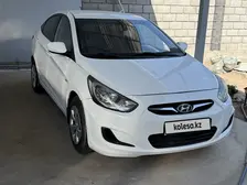 Hyundai Accent, 2012