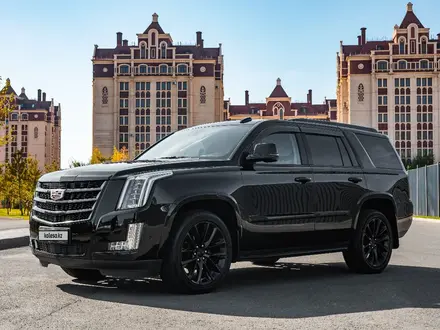 Cadillac Escalade 2020 года за 35 500 000 тг. в Астана