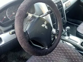 Mitsubishi Galant