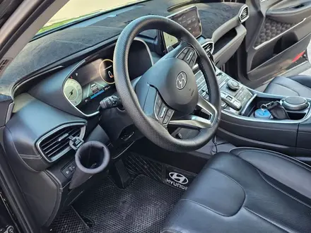 Hyundai Santa Fe 2023 года за 19 300 000 тг. в Караганда – фото 14