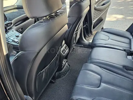 Hyundai Santa Fe 2023 года за 19 300 000 тг. в Караганда – фото 31
