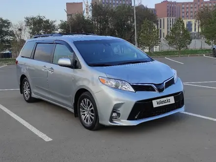 Toyota Sienna 2019 года за 18 000 000 тг. в Астана – фото 3