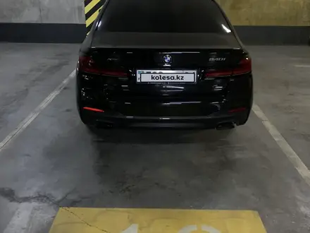 BMW 540 2021 года за 42 000 000 тг. в Астана – фото 2