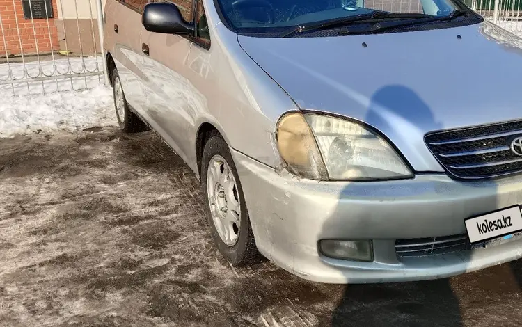 Toyota Ipsum 1998 года за 2 800 000 тг. в Алматы