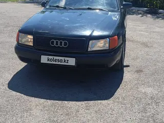 Audi 100