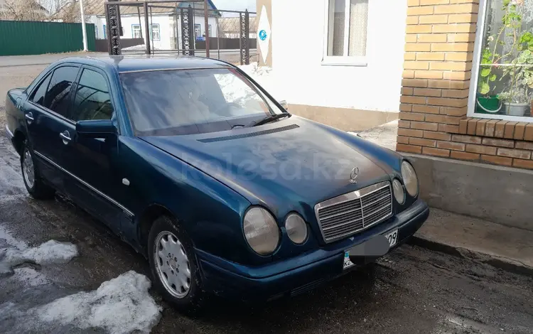 Mercedes-Benz E 280 1997 года за 2 100 000 тг. в Осакаровка