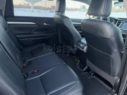 Toyota Highlander 2019 года за 18 900 000 тг. в Астана – фото 11