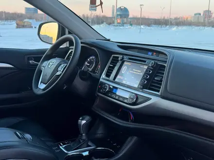 Toyota Highlander 2019 года за 18 900 000 тг. в Астана – фото 13