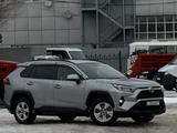 Toyota RAV4 2022 года за 15 500 000 тг. в Астана