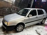 Volkswagen Golf 1994 годаүшін1 600 000 тг. в Алматы