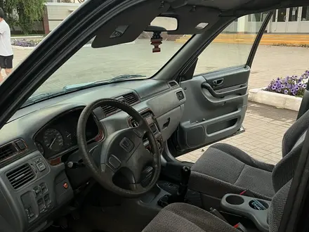 Honda CR-V 1998 года за 3 700 000 тг. в Астана – фото 9