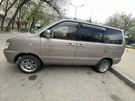 Toyota Town Ace Noah 2001 года за 3 500 000 тг. в Алматы – фото 2