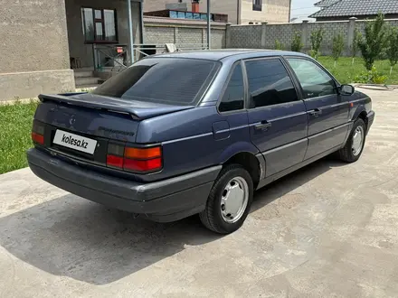 Volkswagen Passat 1993 года за 1 300 000 тг. в Шымкент – фото 2