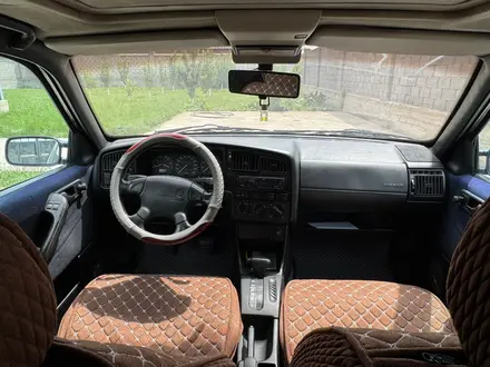 Volkswagen Passat 1993 года за 1 300 000 тг. в Шымкент – фото 5