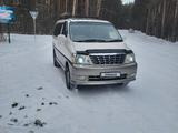 Toyota Grand Hiace 2001 года за 9 300 000 тг. в Астана – фото 2