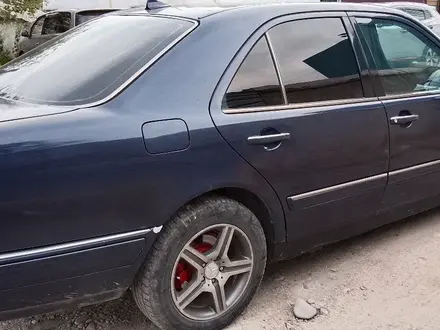 Mercedes-Benz E 230 1996 года за 1 400 000 тг. в Тараз – фото 7