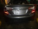 Крышка багажника на toyota camry 50 60 за 1 233 тг. в Актау