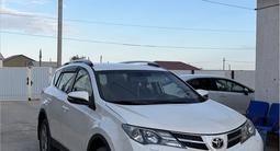 Toyota RAV4 2015 года за 9 000 000 тг. в Атырау – фото 3