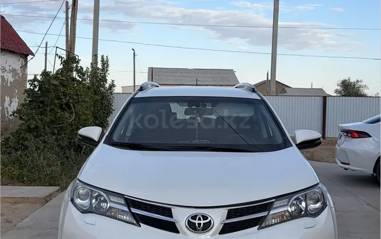 Toyota RAV4 2015 года за 9 000 000 тг. в Атырау