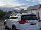 Toyota RAV4 2015 года за 9 000 000 тг. в Атырау – фото 5