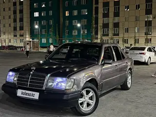 Mercedes-Benz E 230