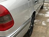 Mercedes-Benz C 280 1995 года за 2 200 000 тг. в Актау – фото 2