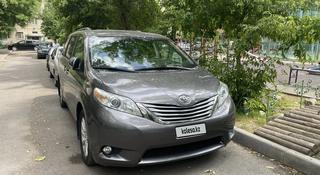 Toyota Sienna 2015 года за 14 700 000 тг. в Алматы