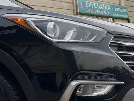 Hyundai Santa Fe 2018 года за 11 000 000 тг. в Алматы – фото 4